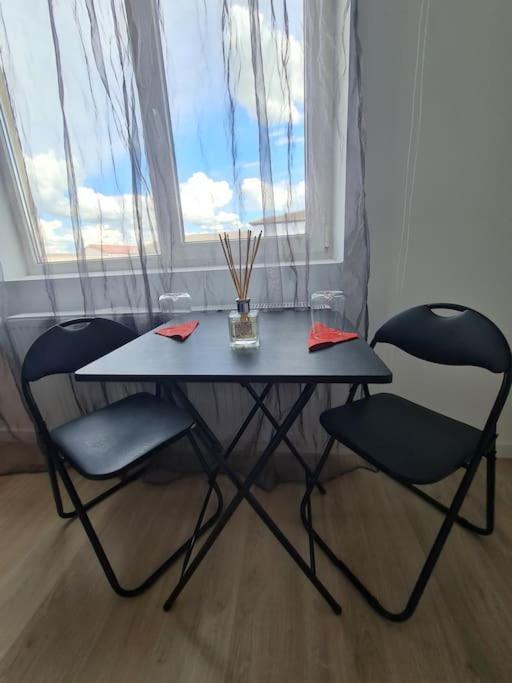 Appartement Garsoniera - Moderna - Timişoara Extérieur photo